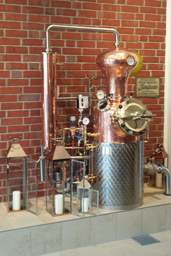 arnold holstein  Destillationsanlagen
